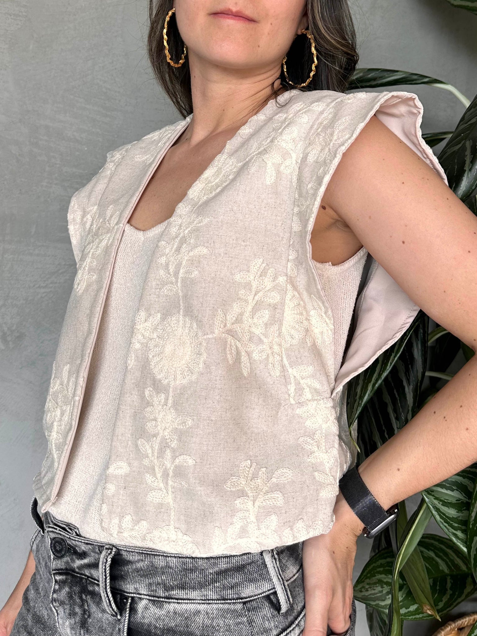 CHALECO BOLERO EN MANGAS