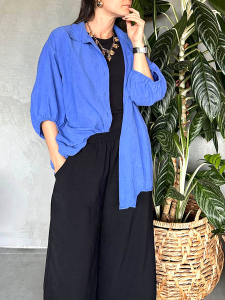 CAMISA OVERSIZED AZUL ELÉCTRICO