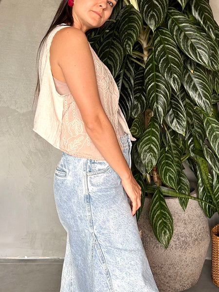 CHALECO LINO FRENTE BORDADO