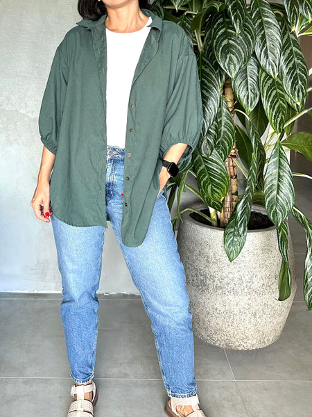 CAMISA OVERSIZED VERDE PINO