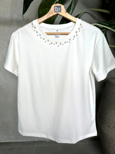 CAMISETA IVORY CON APLIQUE