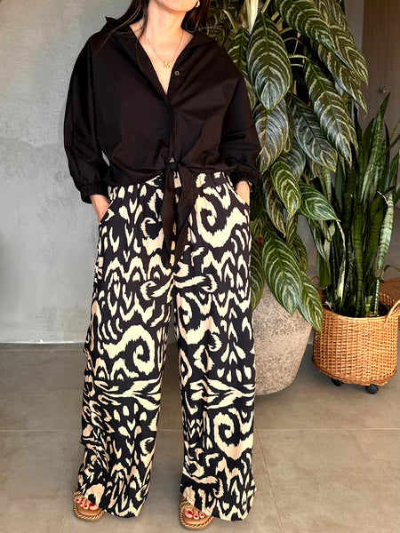 PANTALÓN NEGRO-CAMEL ESTAMPADO