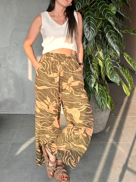 PANTALÓN VERDE OLIVA