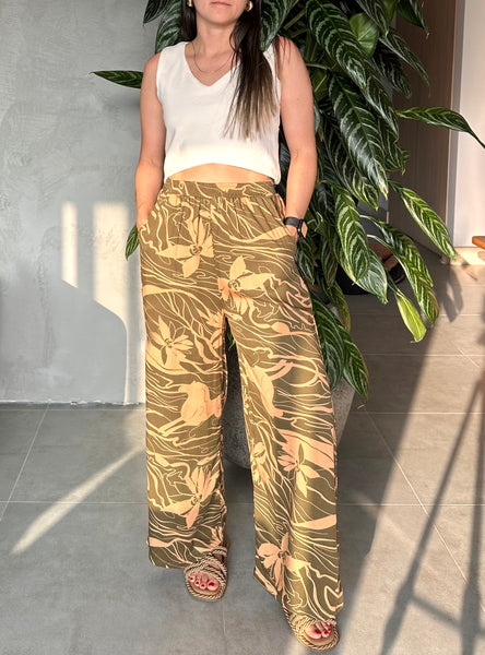 PANTALÓN VERDE OLIVA